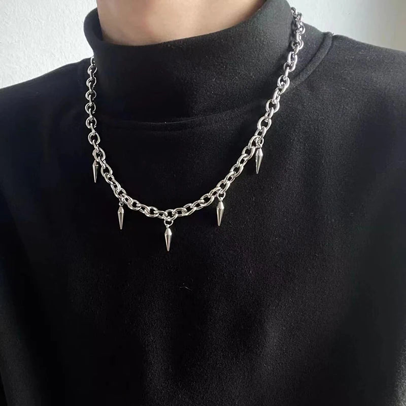 RIOT — Collier Rivets Acier