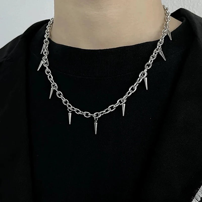 RIOT — Collier Rivets Acier